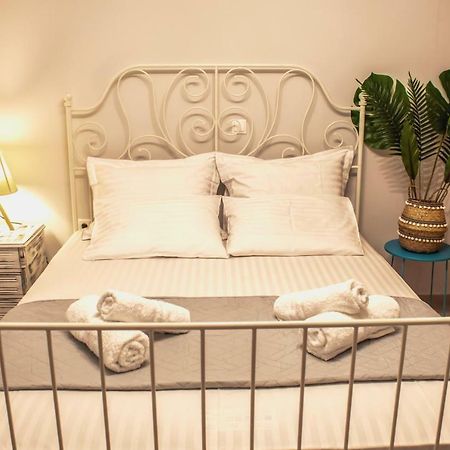 Kamares Suites Каламата Экстерьер фото