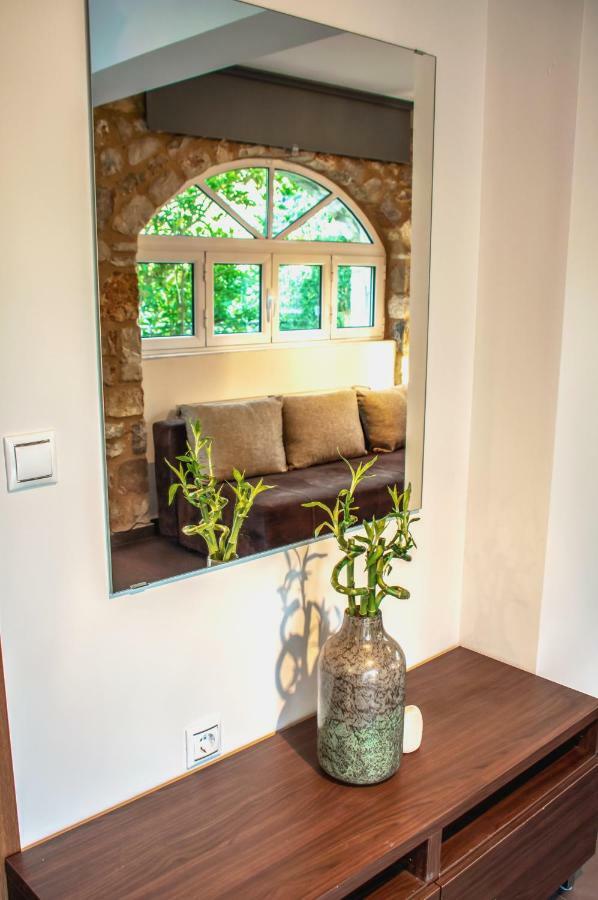 Kamares Suites Каламата Экстерьер фото